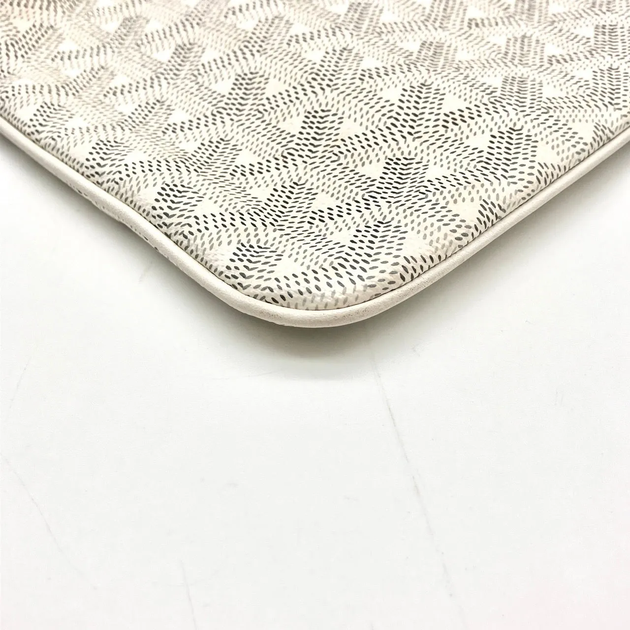 GOYARD Poach